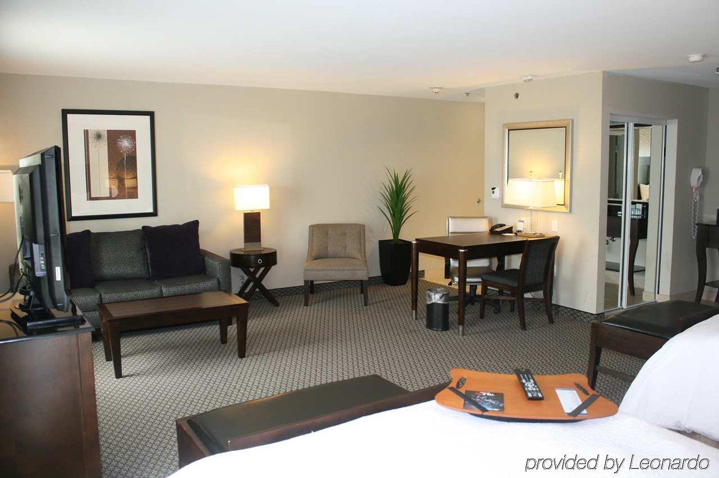 Hampton Inn & Suites Chicago Southland-Matteson Room photo